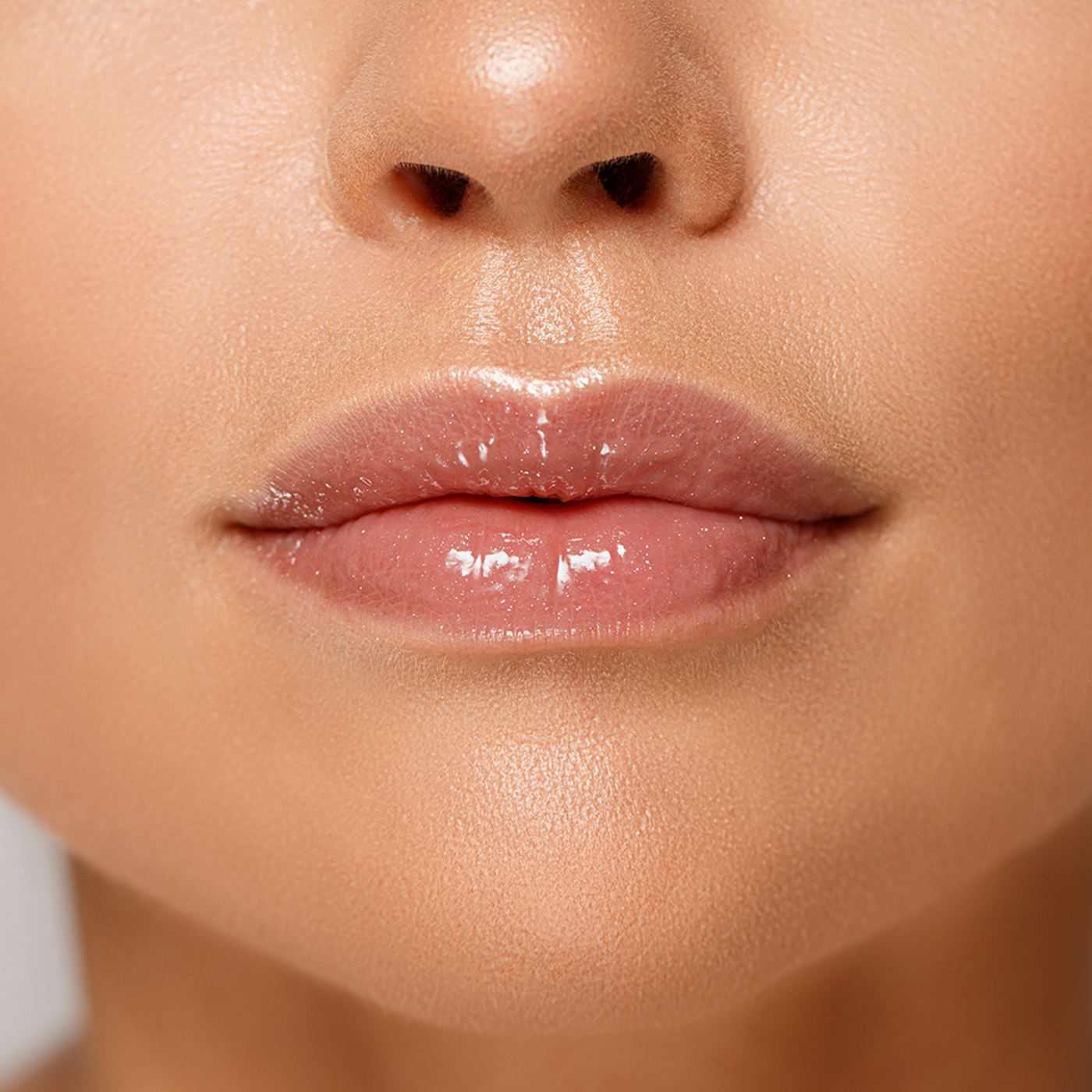 LUXVISAGE Блеск-Плампер для губ тон 306 Ice Taupe "LIP VOLUMIZER HOT VANILLA" /6-img-2