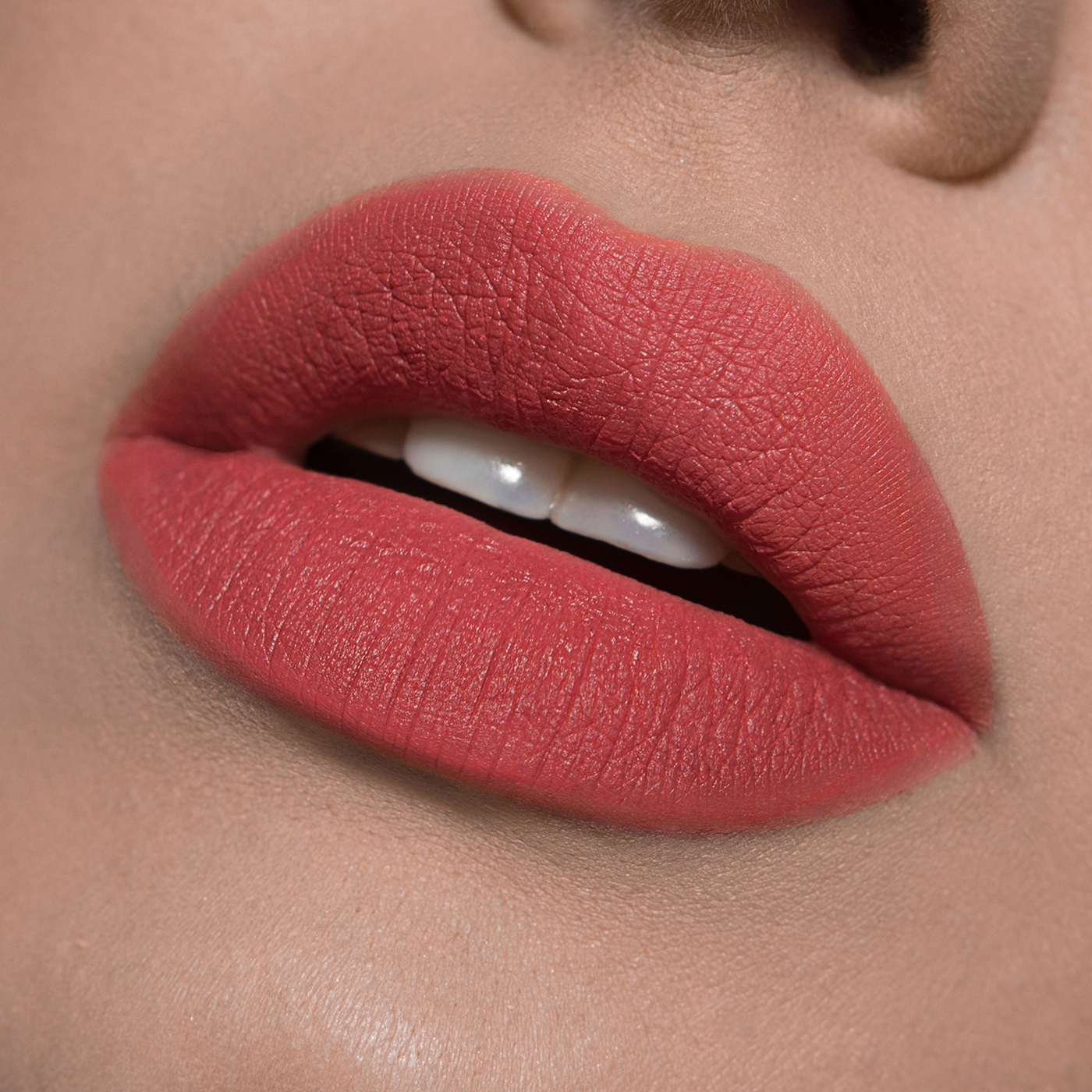 Губная помада LUXVISAGE PIN-UP ultra matt 4 r, 515 тон-img-2